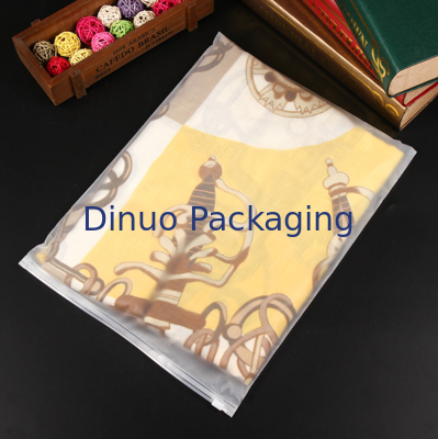 Zastosowany rozmiar CPE worki z zamkiem Matte Frosted Packing Bags With Ziplock Closure For Shipping